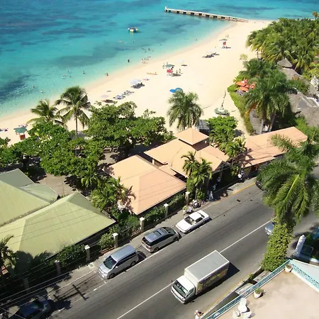Ocean Suite Beach Front At Mobay Club